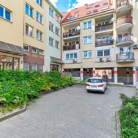 Bosman Place Srodmiescie Apartment *